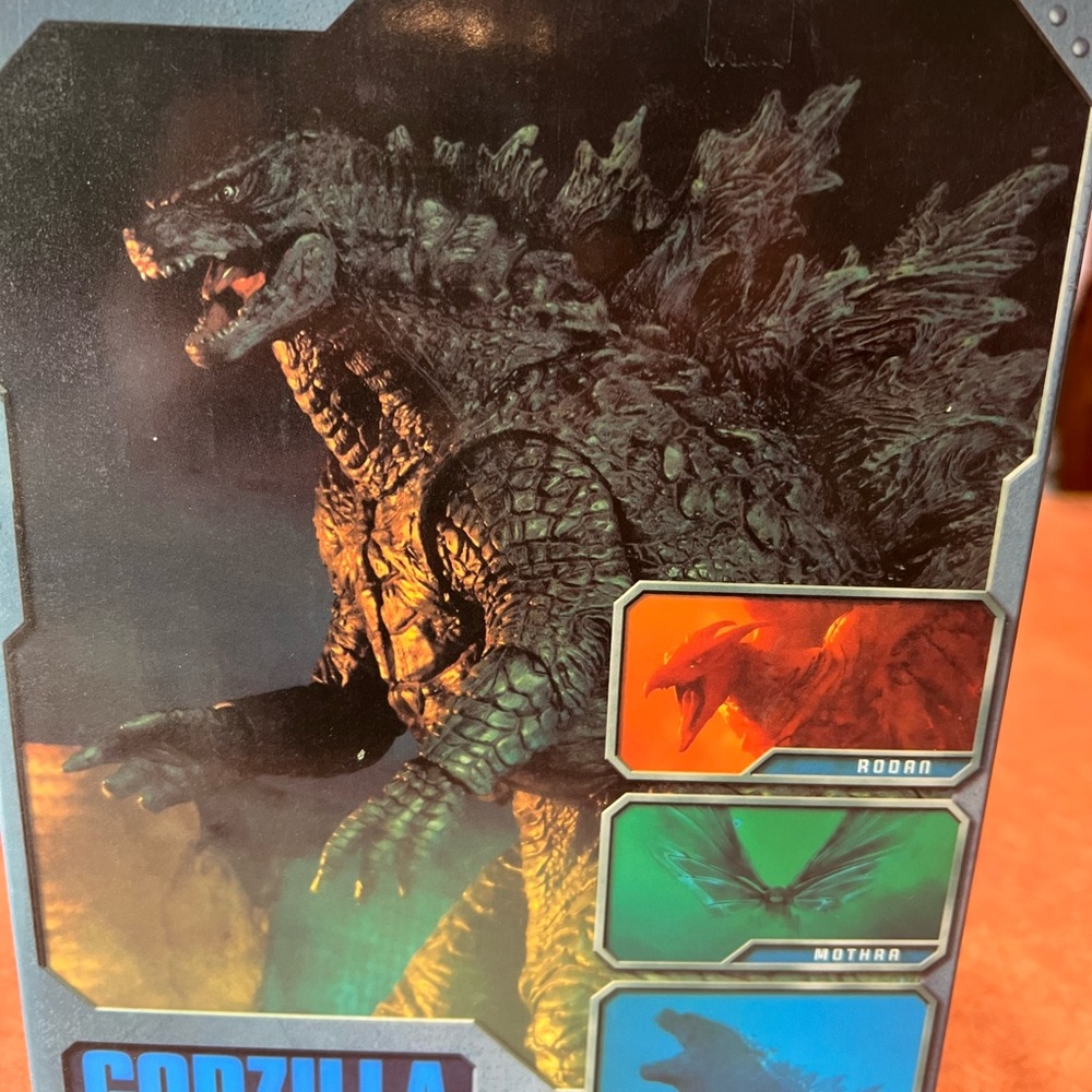 Godzilla - Picture 2 of 6